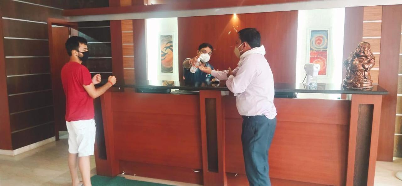 Hotel Yash Inn Mirzapur Экстерьер фото