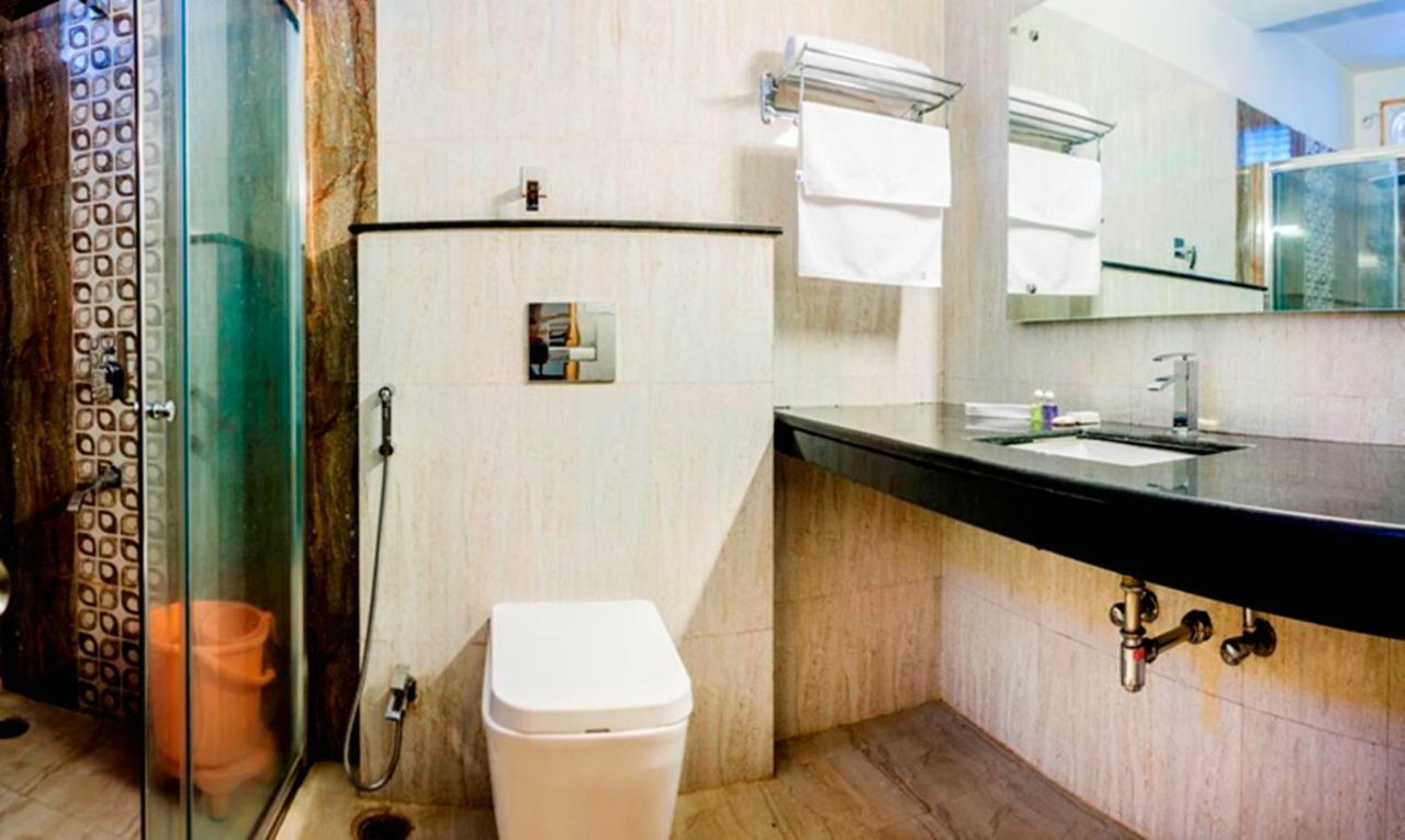 Hotel Yash Inn Mirzapur Экстерьер фото