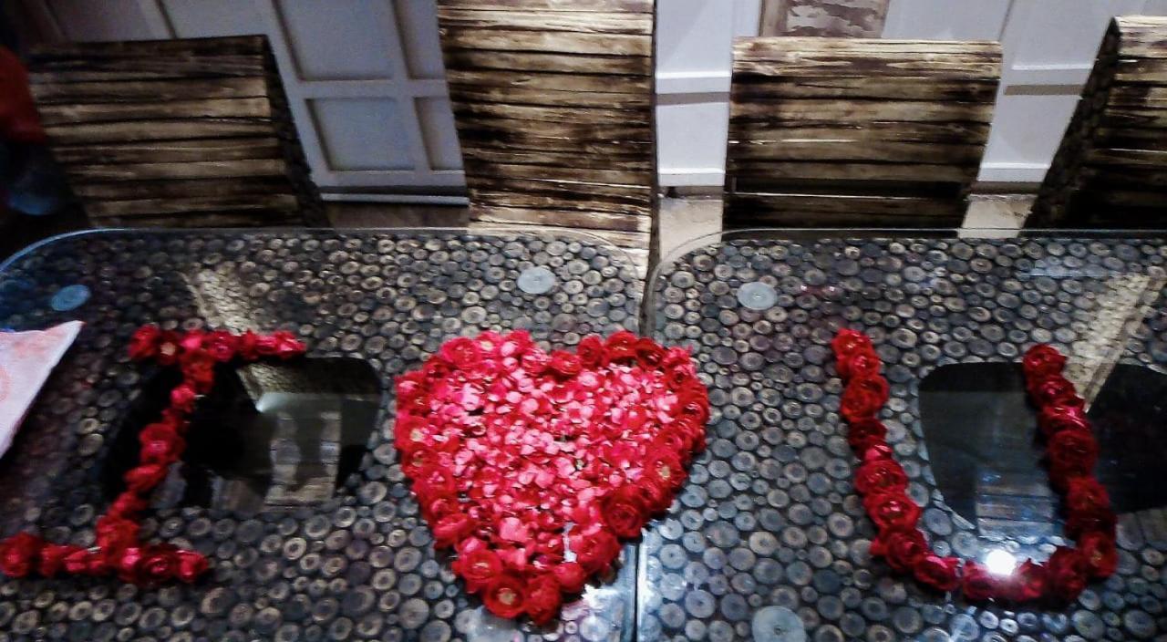 Hotel Yash Inn Mirzapur Экстерьер фото