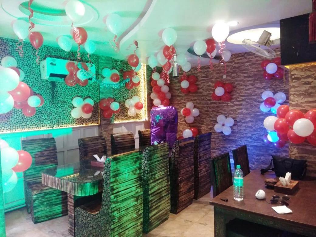 Hotel Yash Inn Mirzapur Экстерьер фото