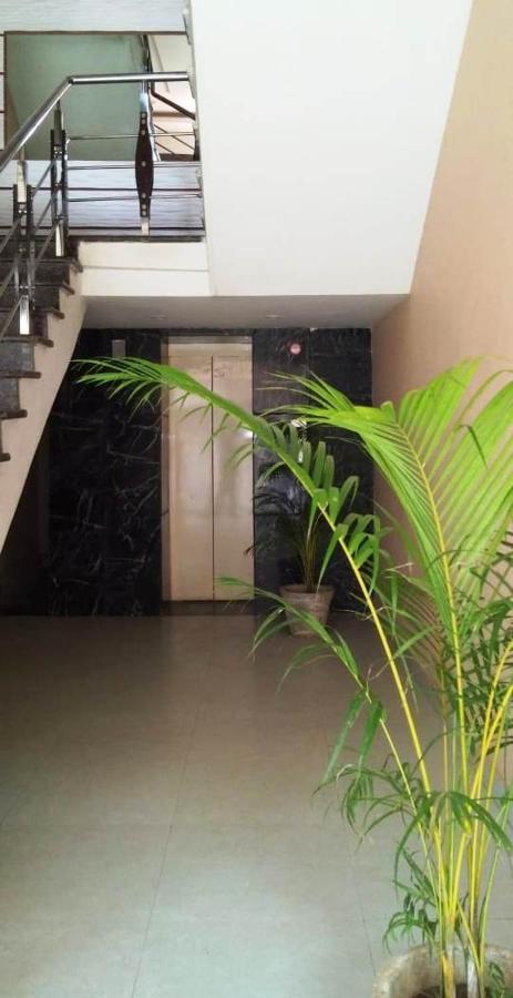Hotel Yash Inn Mirzapur Экстерьер фото
