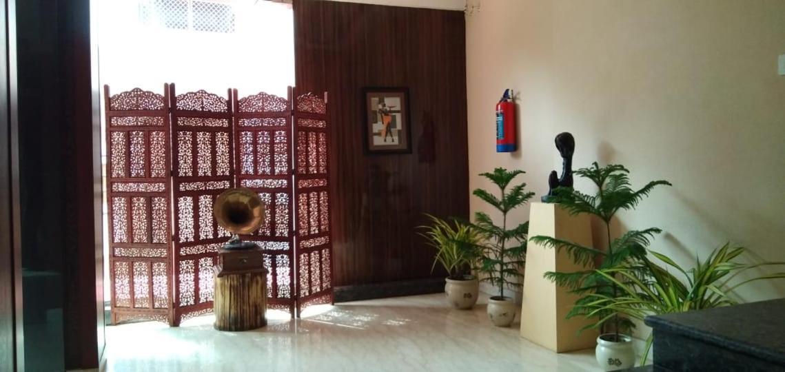 Hotel Yash Inn Mirzapur Экстерьер фото